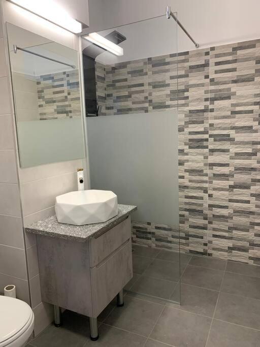 Cozy Apartment In The Center Of Cluj-Napoca Esterno foto